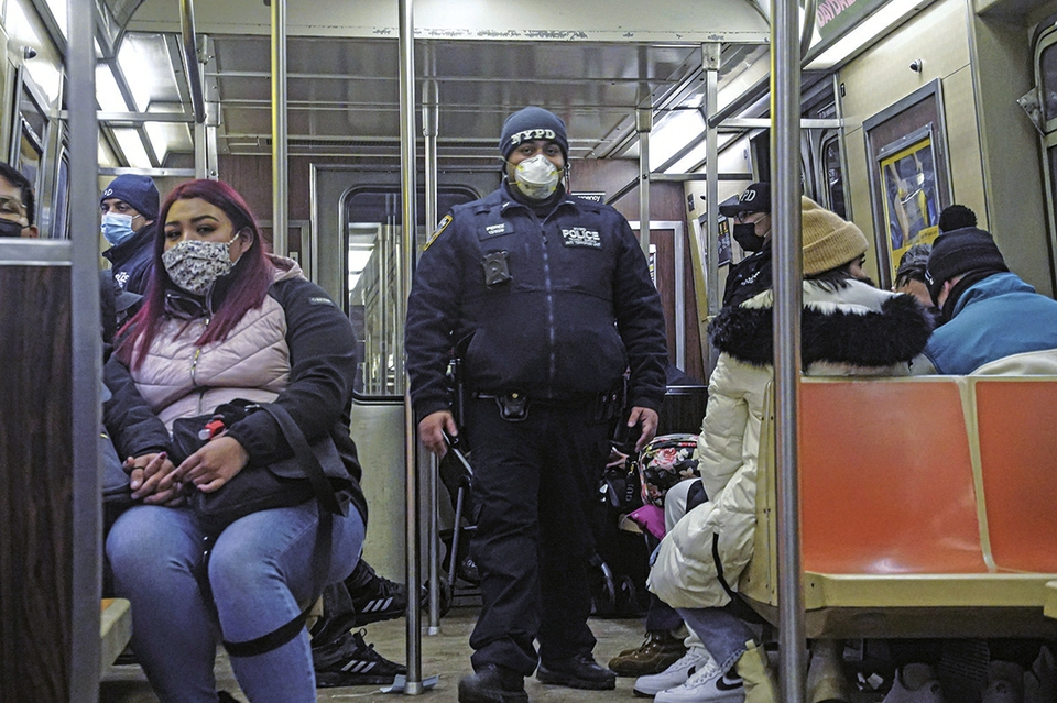 纽约地铁内发生4起持刀袭人事件 已造成2人死亡、2人受伤