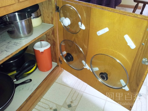 厨房小妙招:教你省空间的放置锅盖--阿里百秀