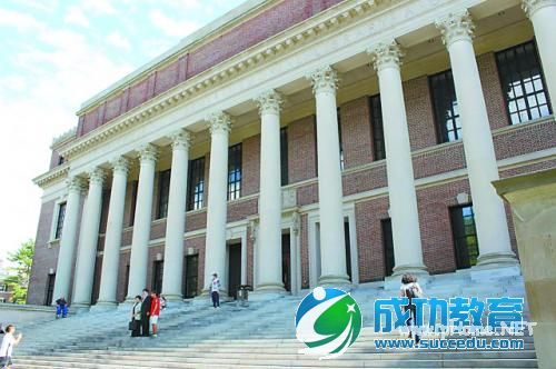 一百座图书馆托起哈佛大学 教授上课不会照本宣科