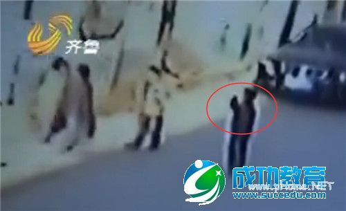 山东菏泽巨野6岁男童捡到带毒鼠强棒棒糖吃掉后内脏遭腐蚀流血死亡