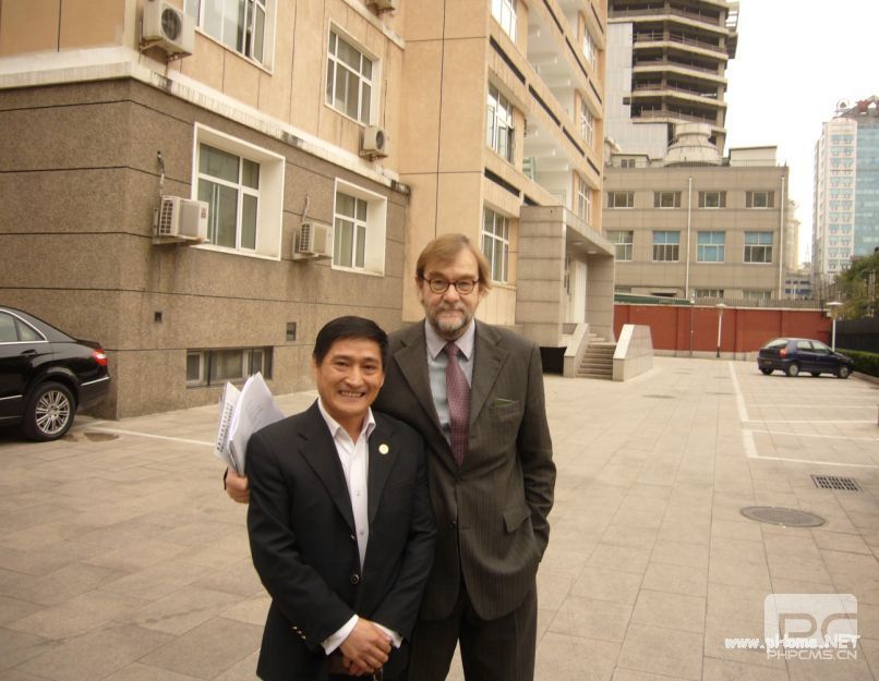 德国Peter Jochimsen基金会主席乔恒生:<a href=http://www.succedu.com target=_blank class=infotextkey>教育</a>不仅仅是拿到一个文凭，而是真正学到东西