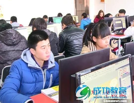 河北一高校打造电商专业实战平台学生网店月入过万 