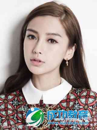 武大混血<a href=http://www.succedu.com/jiaoyuzixun/xiaohuanvshen/ target=_blank class=infotextkey>校花</a>火了 女星告诉你混血凭啥这么美私房照片个人资料微信QQ微博账号