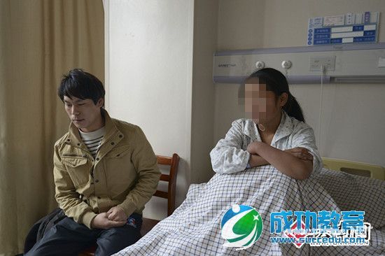 女孩恶性骨肉瘤将截右腿10万医疗费愁煞单亲之家 