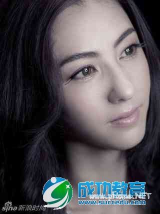 武大混血<a href=http://www.succedu.com/jiaoyuzixun/xiaohuanvshen/ target=_blank class=infotextkey>校花</a>火了 女星告诉你混血凭啥这么美私房照片个人资料微信QQ微博账号