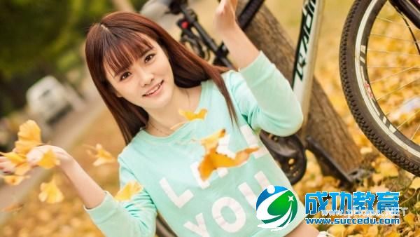 <a href=http://www.succedu.com/jiaoyuzixun/xiaohuanvshen/ target=_blank class=infotextkey>校花</a>14岁上大学遭质疑 揭其个人资料私密性感照大剪辑私房照片个人资料微信QQ微博账号