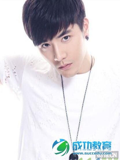 全国<a href=http://www.succedu.com/jiaoyuzixun/xiaohuanvshen/ target=_blank class=infotextkey>校花</a>校草排行榜私房照片个人资料微信QQ微博账号