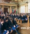 2015年中国学生出国留学趋势：低龄化、名校竞争激烈、国外留学生就业扶持