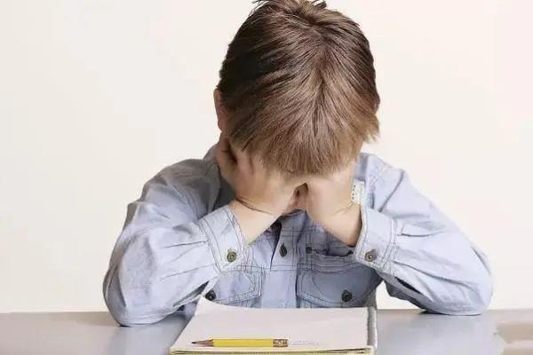 就这样,孩子关闭了和父母沟通的那扇门