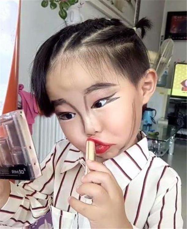 “养个漂亮闺女太糟心”，女儿越长越好看，却成了全家的心病