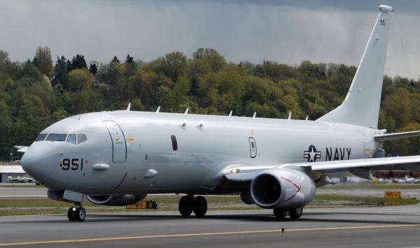 美再派军机硬闯我防空识别区 穿越后立即调头飞离! 美再派军机硬闯我防空识别区 穿越后立即调头飞离!