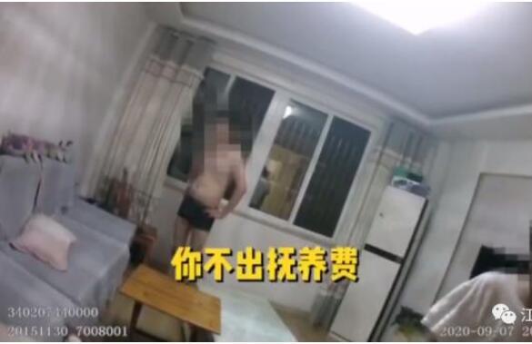 【哭笑不得】哭笑不得孙子没完成作业奶奶揍儿子 父亲委屈民警来了都哄不好