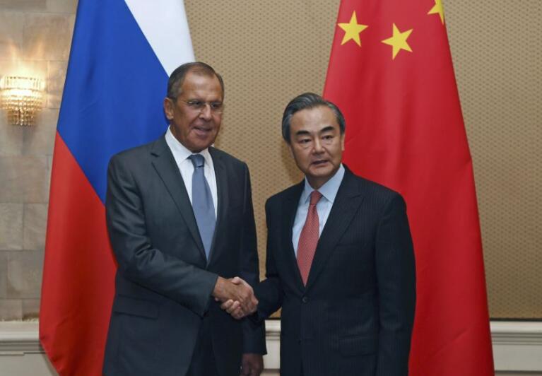 美推动“印太战略” 或将影响 中国周边安全形势！王毅回应