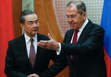 美推动“印太战略” 或将影响 中国周边安全形势！王毅回应