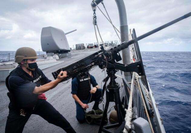 美驱逐舰刚“大病初愈”就来南海搞事 王毅外长回应！