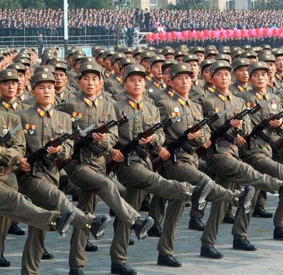 气势逼人？朝鲜凌晨阅兵后 美国重申提供“延伸威慑”！