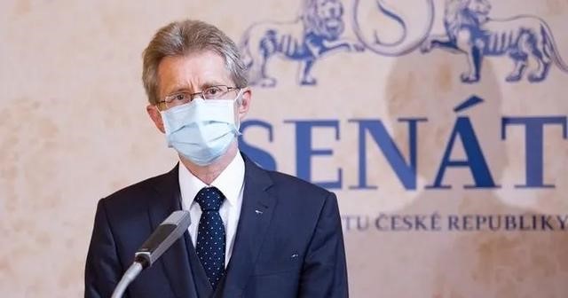 振奋人心!当初抹黑中国的捷克卫生部长,将遭罢免 振奋人心!当初抹黑中国的捷克卫生部长,将遭罢免