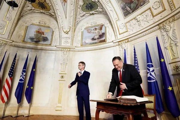 振奋人心!当初抹黑中国的捷克卫生部长,将遭罢免 振奋人心!当初抹黑中国的捷克卫生部长,将遭罢免