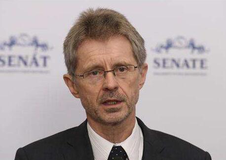 振奋人心!当初抹黑中国的捷克卫生部长,将遭罢免 振奋人心!当初抹黑中国的捷克卫生部长,将遭罢免