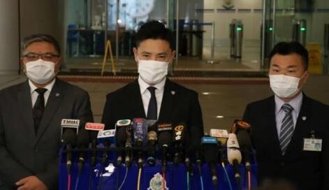 自作自受!4名“港独”欲进美领馆求庇护被拒! 自作自受!4名“港独”欲进美领馆求庇护被拒!