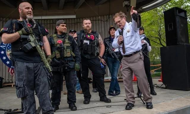 美国即将爆发“第二次内战”？