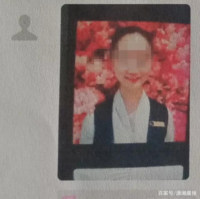 终是痴心错付了!云南两小伙同时爱上50岁大妈,争相送出数万元