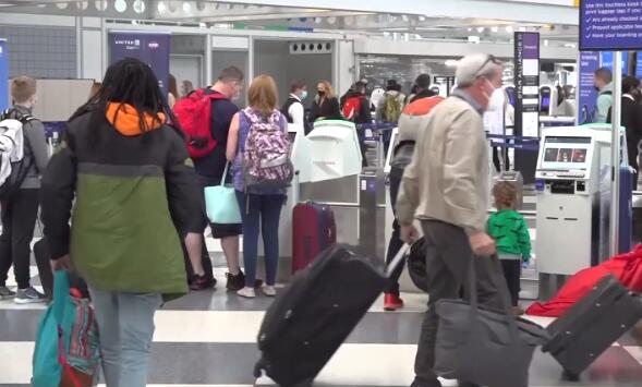 高能预警！成千上万美国大学生未检测就返乡，