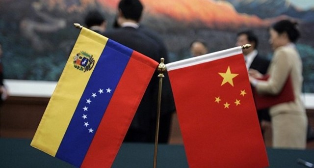 这才是炮决！美军将俘虏绑在炮管上开火？国际社会炸锅：必须严惩