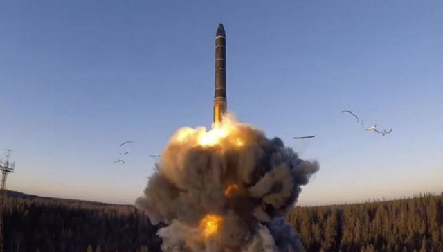 终于不再隐忍?普京霸气按下核按钮 给西方世界敲响警钟! 终于不再隐忍?普京霸气按下核按钮 给西方世界敲响警钟!