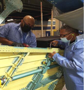 美国空军穷途末路?竟从沙特回收了配件给自家F-15E续命 美国空军穷途末路?竟从沙特回收了配件给自家F-15E续命