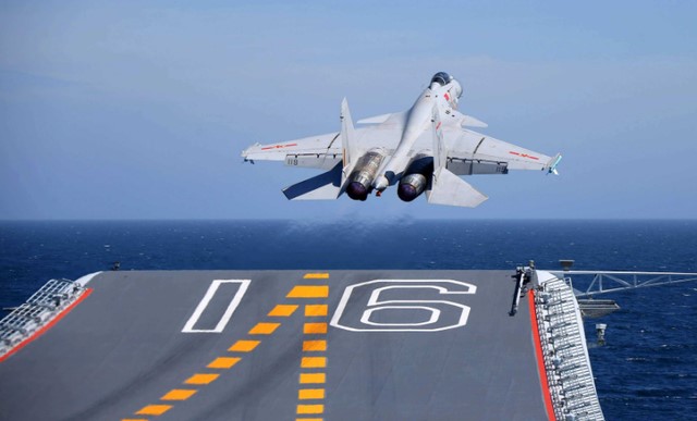 台媒：预计辽宁舰今过台湾海峡，台军马上做出此举动！