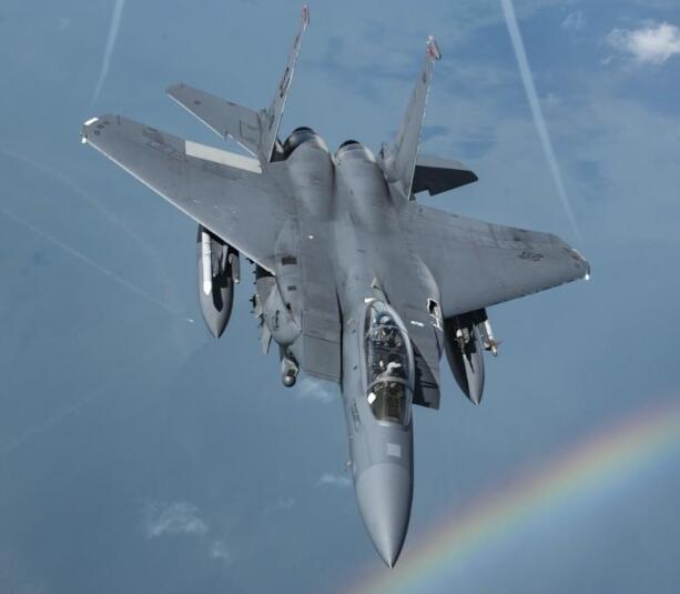 2020年十大明星武器揭晓 而中国几乎占了一半！