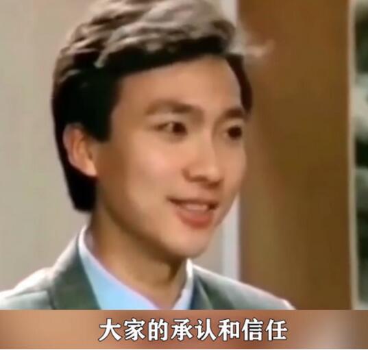 央视boys合体!康辉说和21岁最大差别是脸的宽度,年轻时照片公开