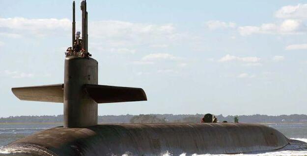 金正恩提及阅兵神秘导弹：是朝鲜核打击的一张王牌