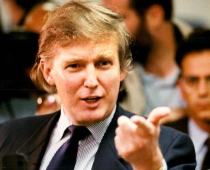 英媒炒作通俄门:特朗普被克格勃培养了40年 通过胜选回报 英媒炒作通俄门:特朗普被克格勃培养了40年 通过胜选回报