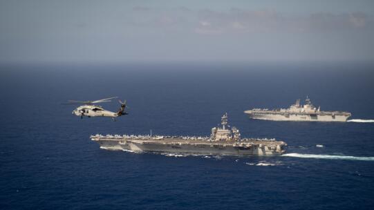 美军航母已经“老”的开始“失禁”了 美海军正考虑建轻航母 美军航母已经“老”的开始“失禁”了 美海军正考虑建轻航母