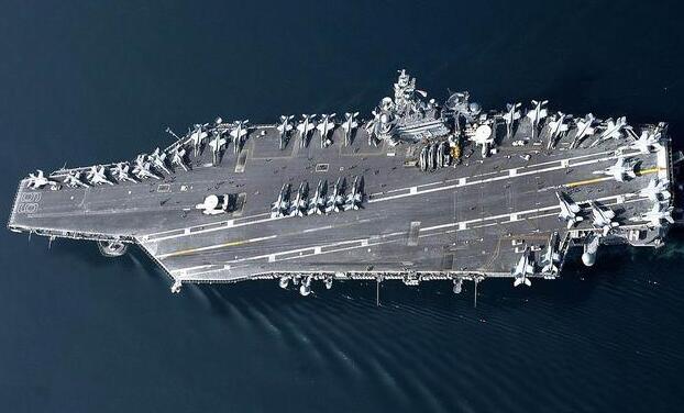 美军航母已经“老”的开始“失禁”了 美海军正考虑建轻航母 美军航母已经“老”的开始“失禁”了 美海军正考虑建轻航母