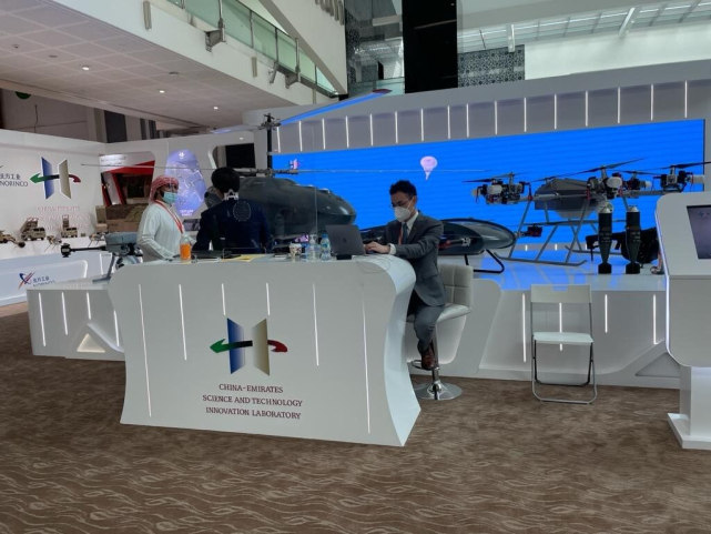 曾是最大代表团，美高层却缺席阿布扎比防务展，美媒：让中国成香饽饽