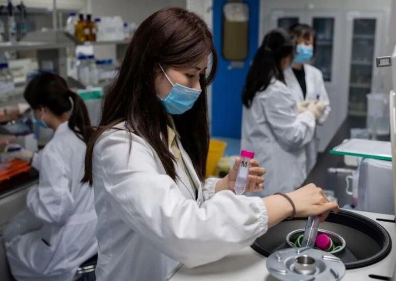 李显龙直言：在中美之间站队，我们真的承受不来