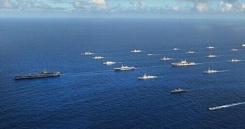 美国强化军事安全捆绑对东北亚百害而无利！