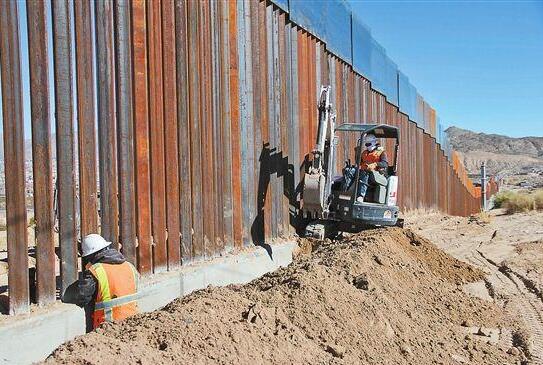 美国镇长束手无策！大量非法移民涌入后苦不堪言