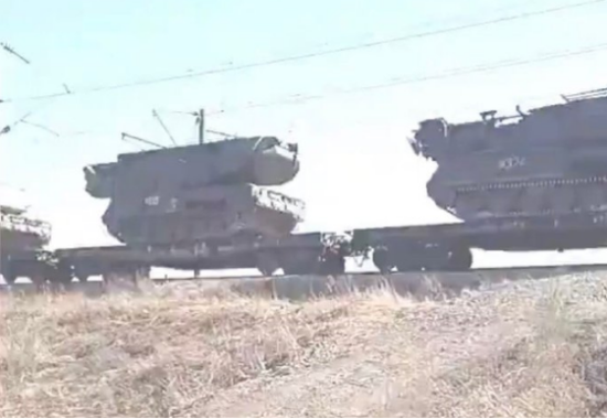 俄重兵集结俄乌边境 两个精锐集团军成总预备队!